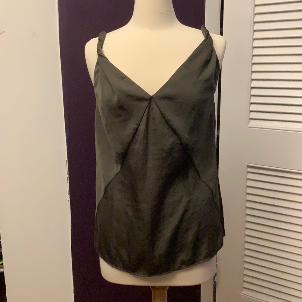 Talbots women’s NWT Olive Green Sleeveless tank top. Size 8.